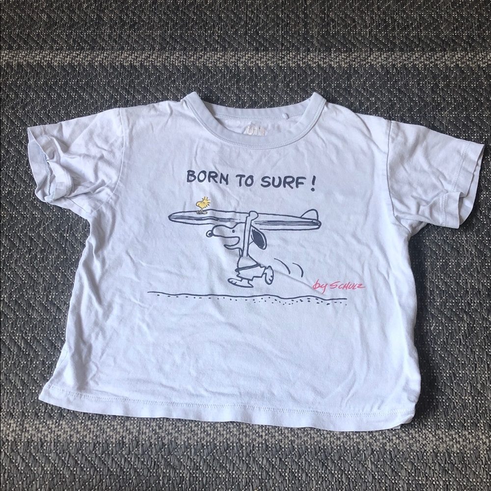 Peanuts Uniqlo light blue Kids Surf Graphic Tee with Yellow Accent
